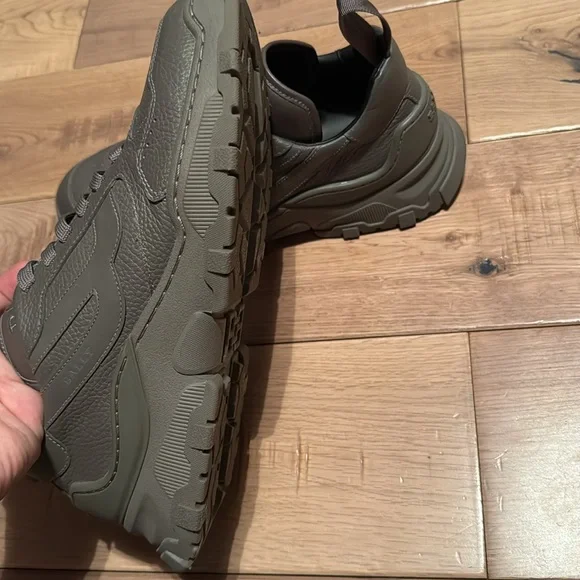 Bally Grey Leather sneakers